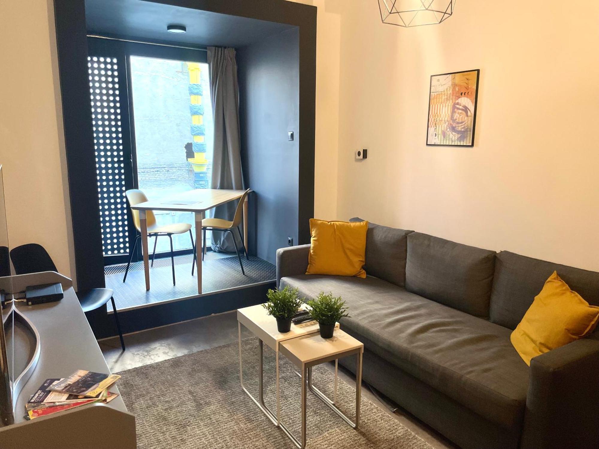 Studio Apartment By Hi5- Rottenbiller Apartment Budapeste Exterior foto